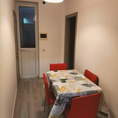 Alloggio Incantevole In Pieno Centro. * كازاميتْشيولا تيرمي